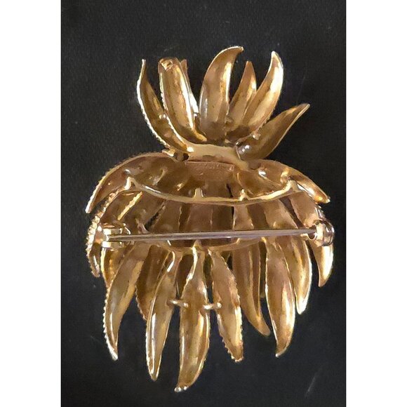 Tiffany & Co. 18K Gold Italian Brooch With Ruby Accents Elegant Floral Design Si - Picture 7 of 7